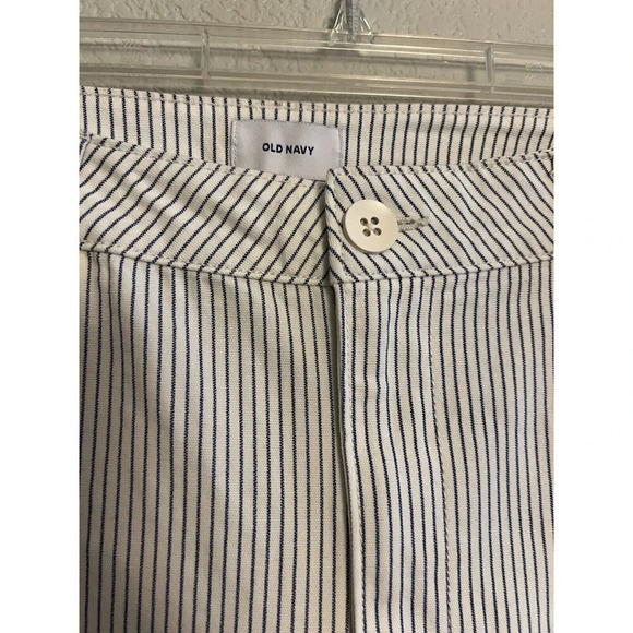 Preowned- Old Navy Striped Stretch Casual Pants Womens (Size 14) - Picture 3 of 5